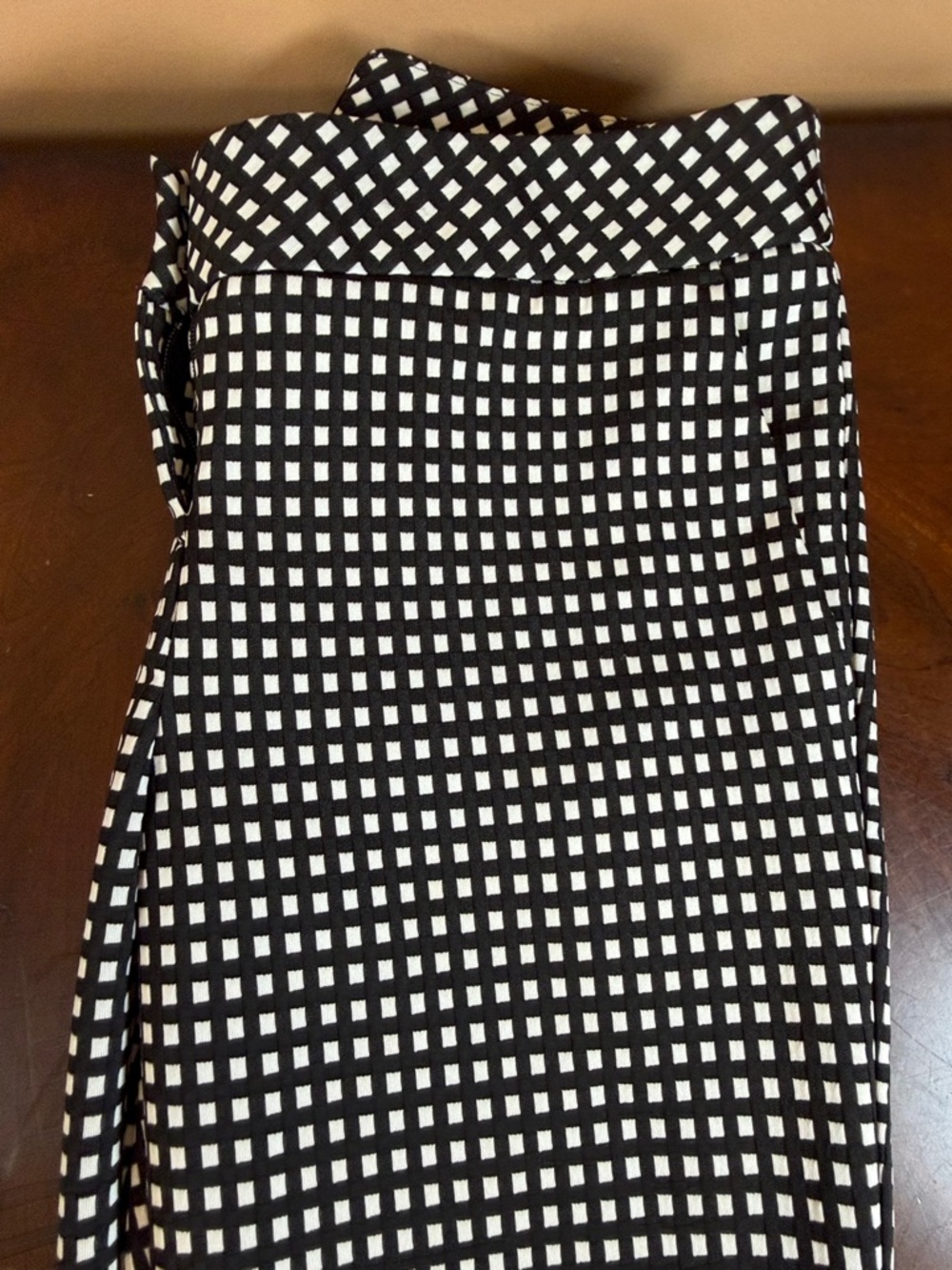 Express Black and White Checkered Pants - Picture 6 of 8